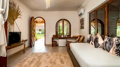 Bliss Praslin