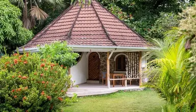 Bliss Praslin