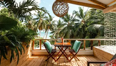Bliss Praslin