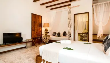 Bliss Praslin