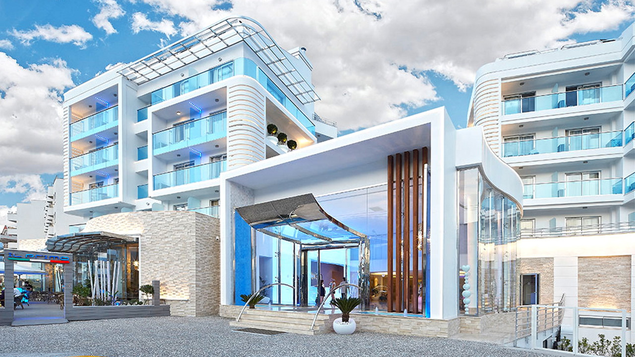 Blue Bays Platinium