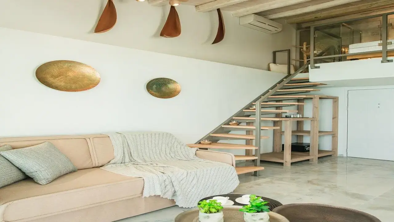 Blue Carpet Luxury Suites