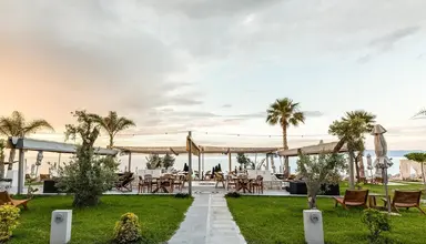 Blue Carpet Luxury Suites