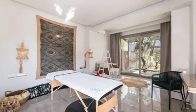 Blue Carpet Luxury Suites