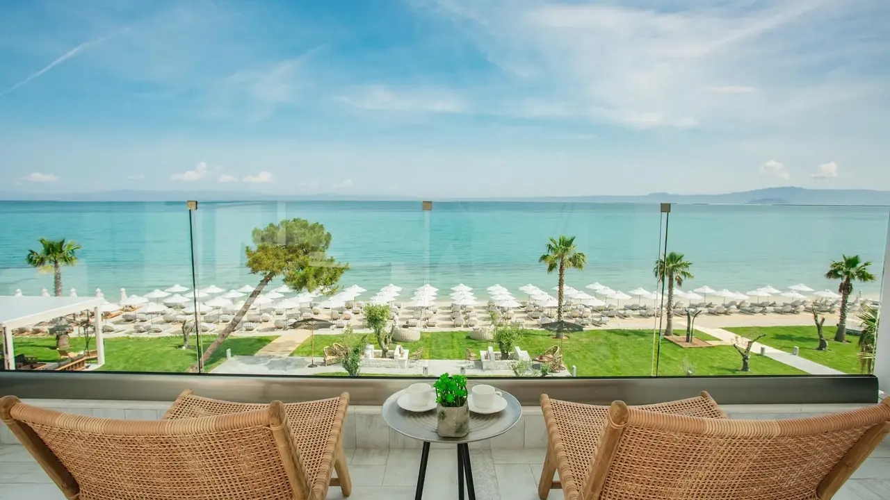Blue Carpet Luxury Suites