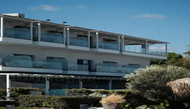 Blue Carpet Luxury Suites