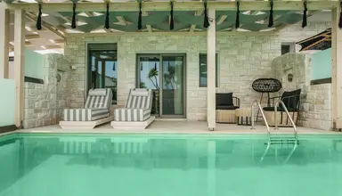 Blue Carpet Luxury Suites