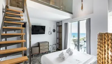 Blue Carpet Luxury Suites