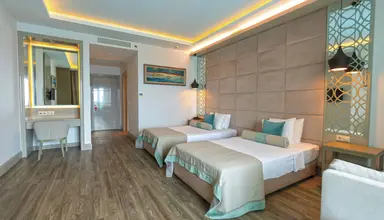 Blue Dreams Resort 