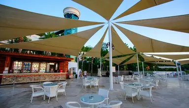 Blue Dreams Resort 
