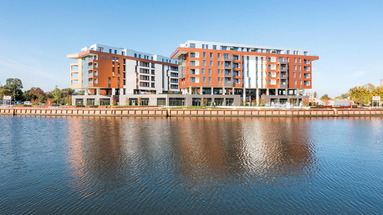 Blue Mandarin Riverside