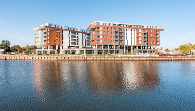 Blue Mandarin Riverside