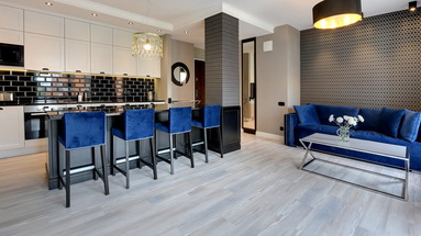 Blue Mandarin Riverside