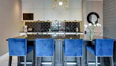 Blue Mandarin Riverside