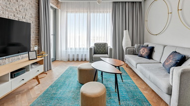 Blue Mandarin Riverside