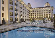 Blue Marlin Deluxe Spa & Resort
