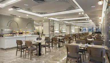 Blue Marlin Deluxe Spa & Resort