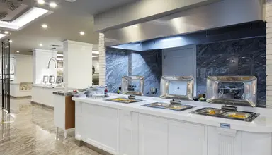 Blue Marlin Deluxe Spa & Resort