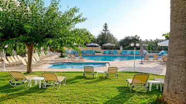 Blue Resort (Adelianos Kampos)