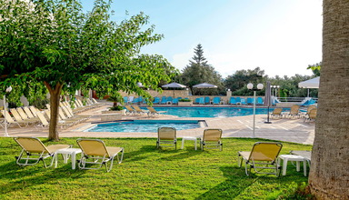 Blue Resort (Adelianos Kampos)