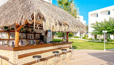 Blue Resort (Adelianos Kampos)