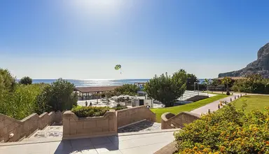 Blue Sea Island Resort