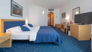 Blue Star (Budva)