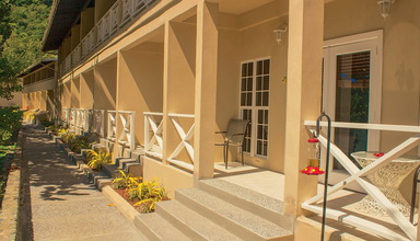 Blue Waters Inn
