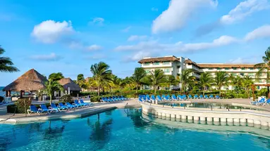 BlueBay Grand Esmeralda