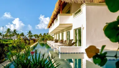 BlueBay Grand Esmeralda