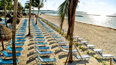 BlueBay Grand Esmeralda