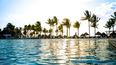 BlueBay Grand Esmeralda