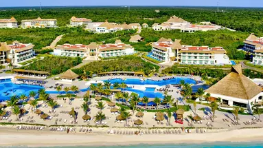 BlueBay Grand Esmeralda