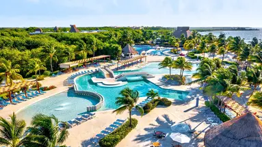 BlueBay Grand Esmeralda