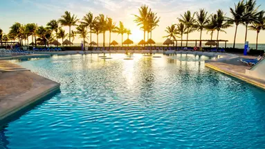 BlueBay Grand Esmeralda