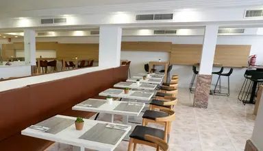 Bluesea Anba Romani
