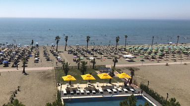 Blumare Resort