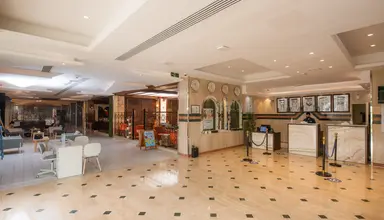 BM Beach Hotel