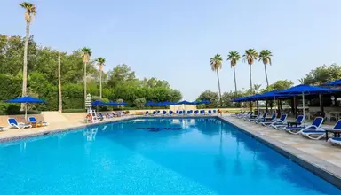 BM Beach Hotel