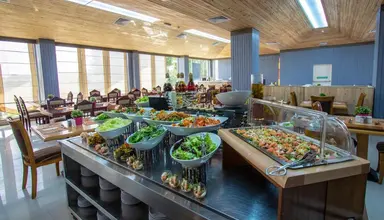 BM Beach Hotel