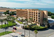 BM Beach Hotel