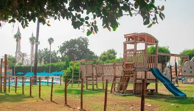 BM Beach Hotel