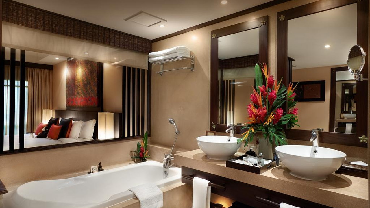 Bo Phut Resort & Spa