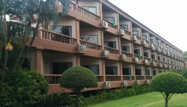 Botany Beach Resort