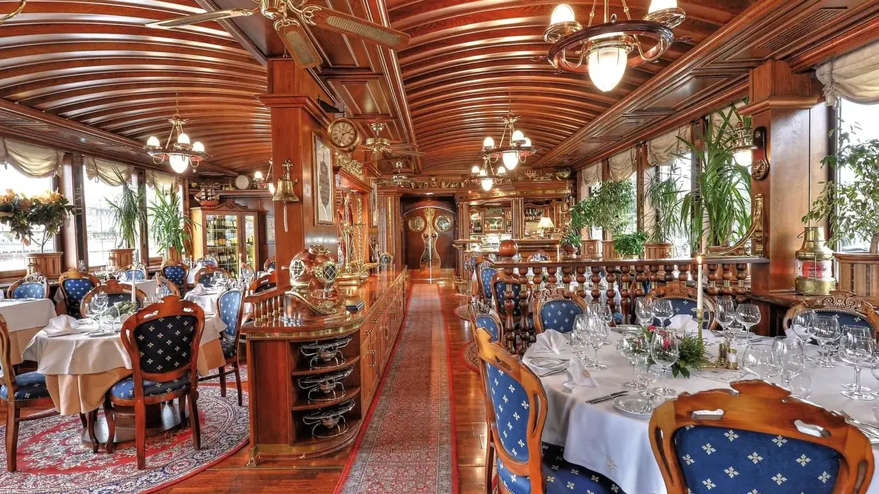 Botel Admiral