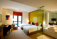 Boulevard, Autograph Collection 