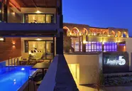 Boutique 5
