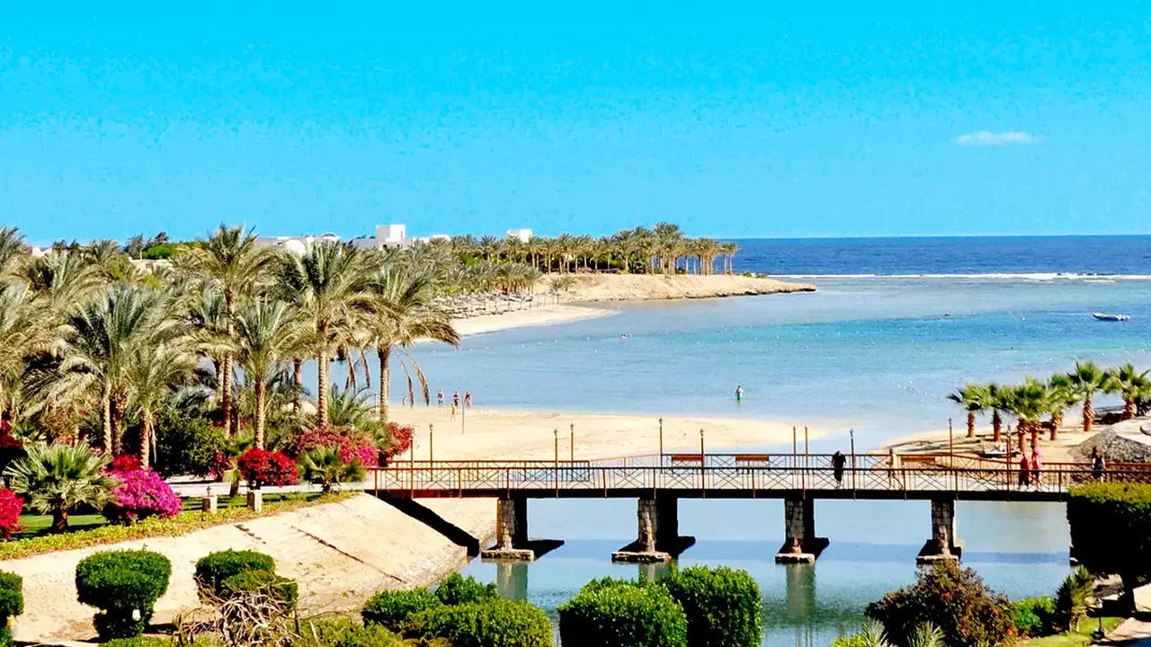 Brayka Bay Resort