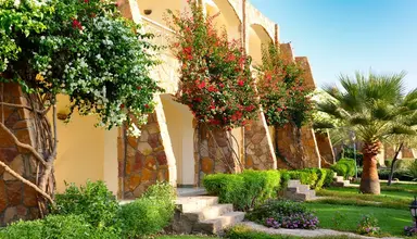 Brayka Bay Resort