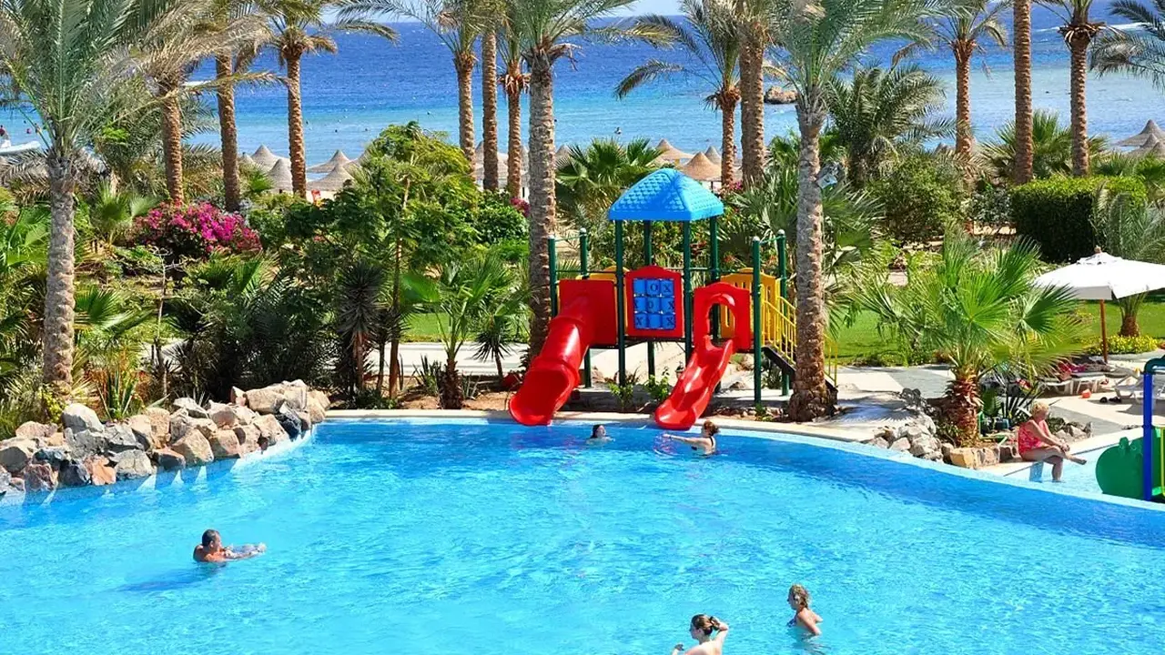 Brayka Bay Resort